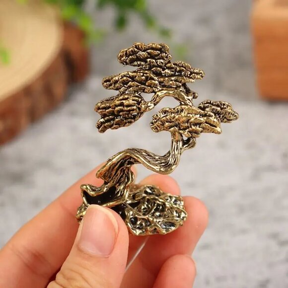 Handcrafted Miniature Pine Tree Figurine - NEW - 2.17 in L x 1.77 in W - Picture 3 of 5